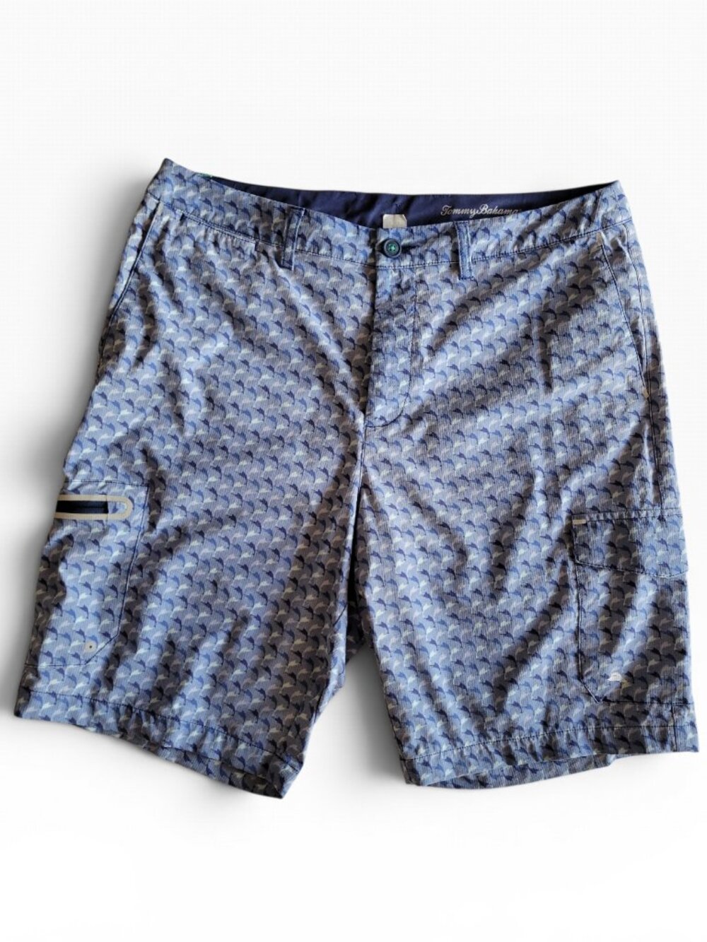 Tommy Bahama IslandActive Cargo Shorts (Size 34)